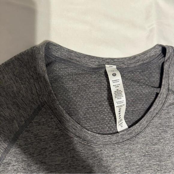 Lululemon Athletica Swiftly Tech Long Sleeve 2.0 *Race - Picture 2 of 4